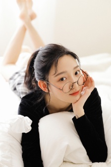 娇妻4p被三个男人伺候电影